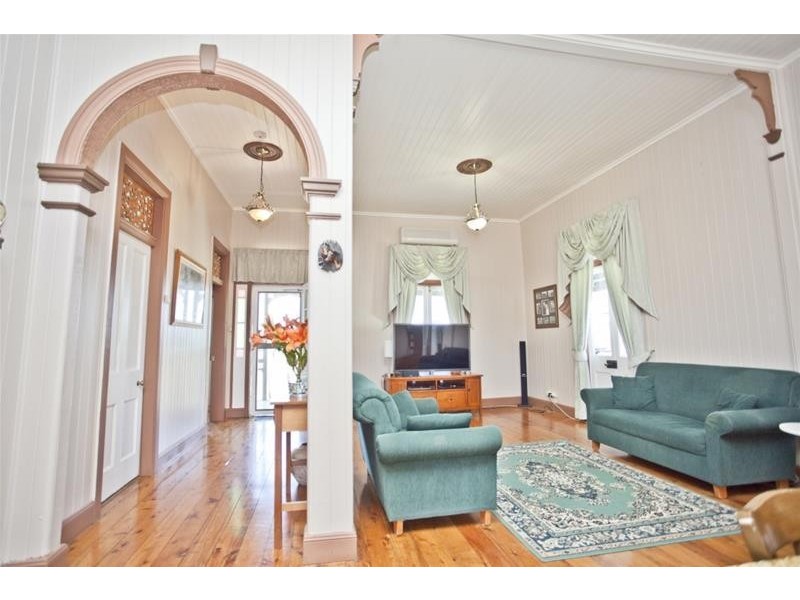 183 Burnt Bridge Road, Chinchilla QLD 4413