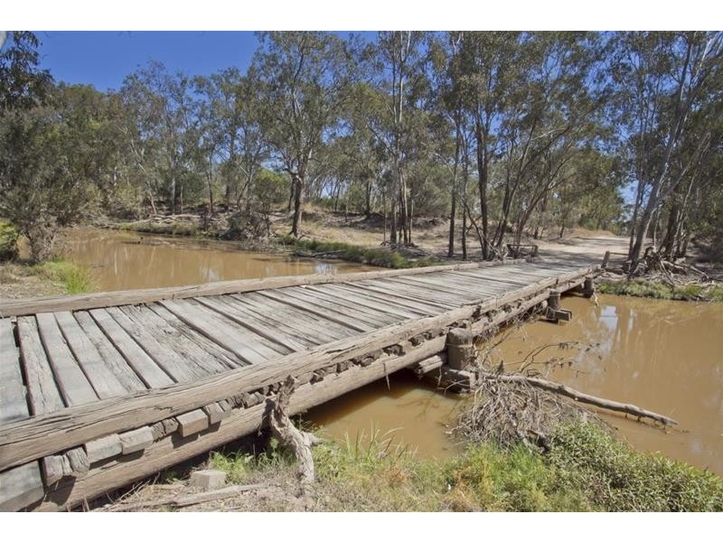 183 Burnt Bridge Road, Chinchilla QLD 4413