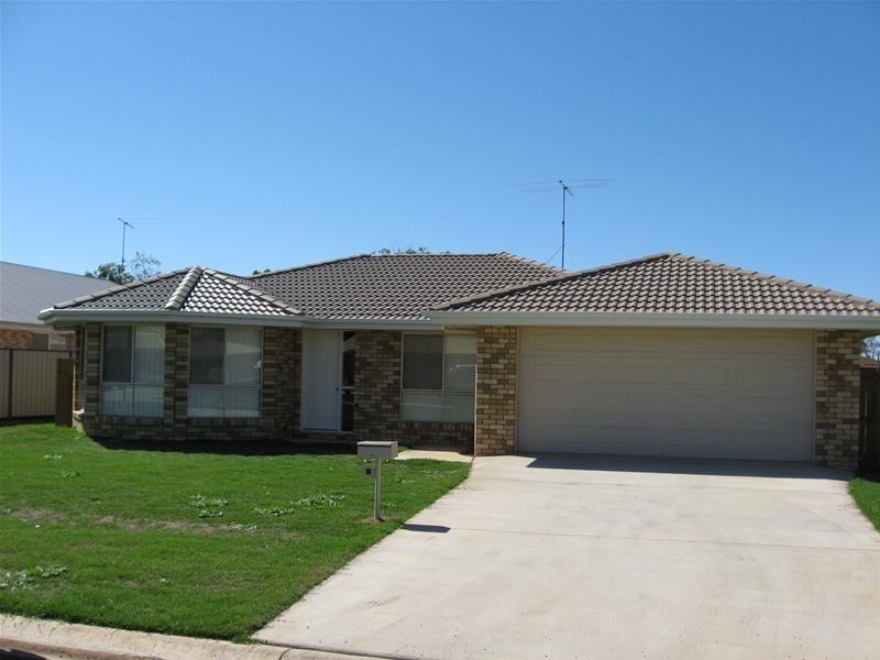 6 Back Avenue, Chinchilla QLD 4413