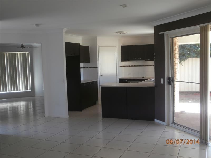 6 Back Avenue, Chinchilla QLD 4413