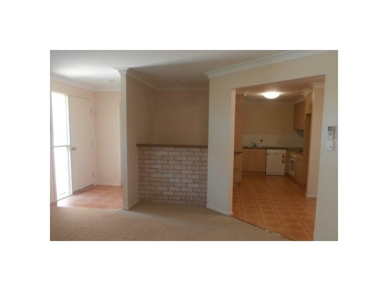 2/2 Keating Street, Chinchilla QLD 4413