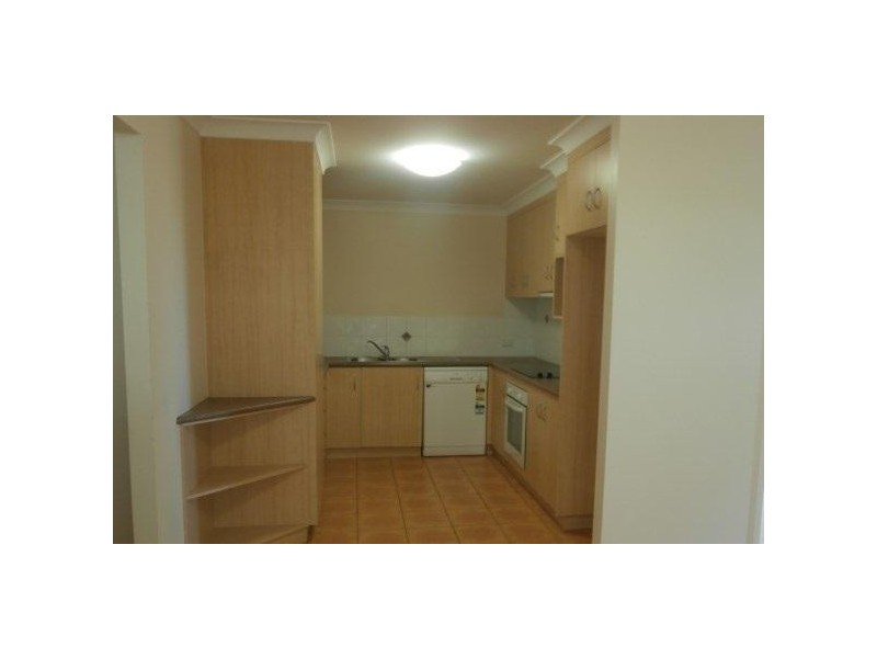 2/2 Keating Street, Chinchilla QLD 4413