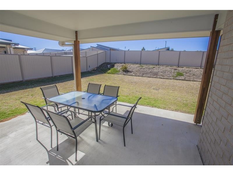 23 Ellem Drive, Chinchilla QLD 4413