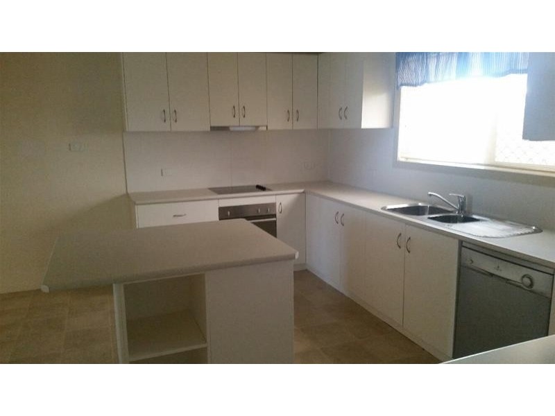 16 Glasson Street, Chinchilla QLD 4413