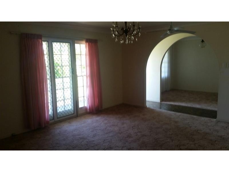 16 Glasson Street, Chinchilla QLD 4413