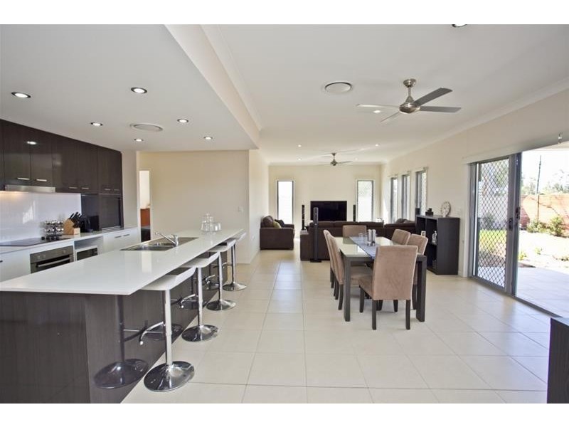 2 Bridgeman Parade, Chinchilla QLD 4413