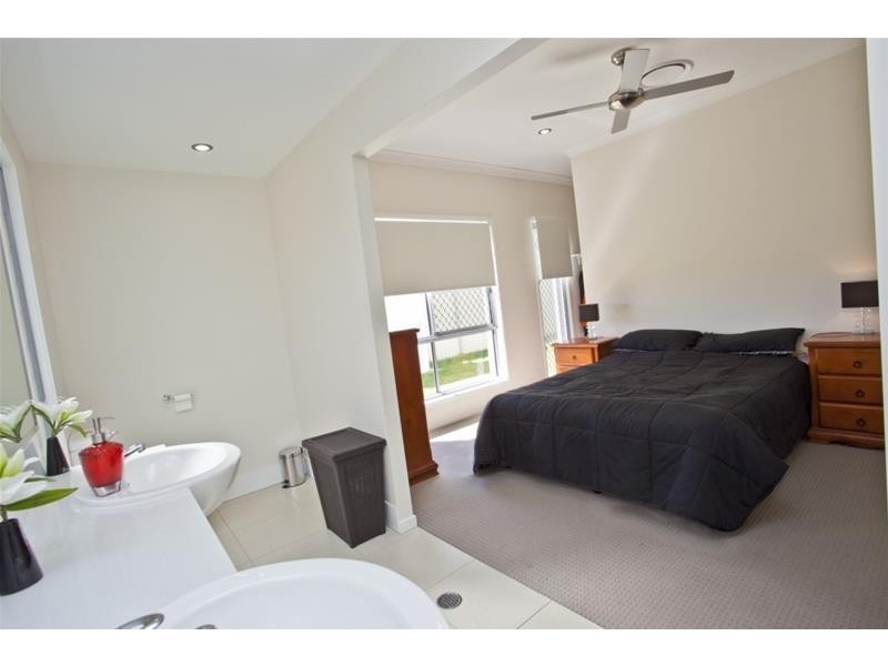 2 Bridgeman Parade, Chinchilla QLD 4413