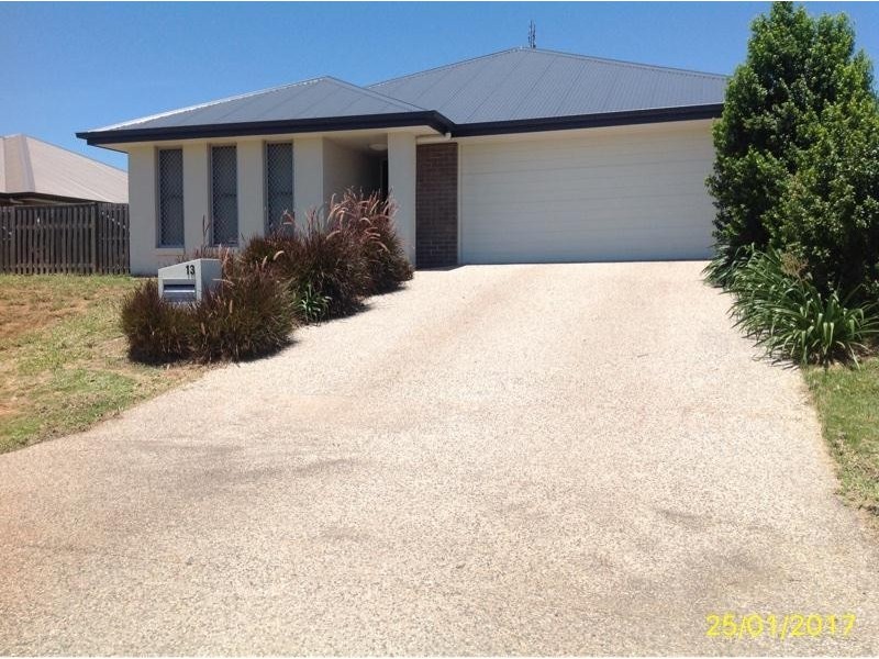 13 Hughes Street, Chinchilla QLD 4413