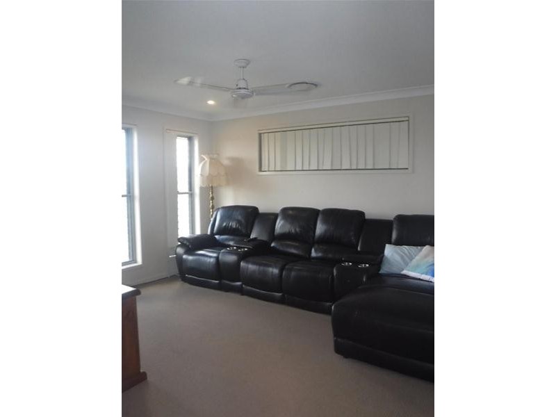 13 Hughes Street, Chinchilla QLD 4413