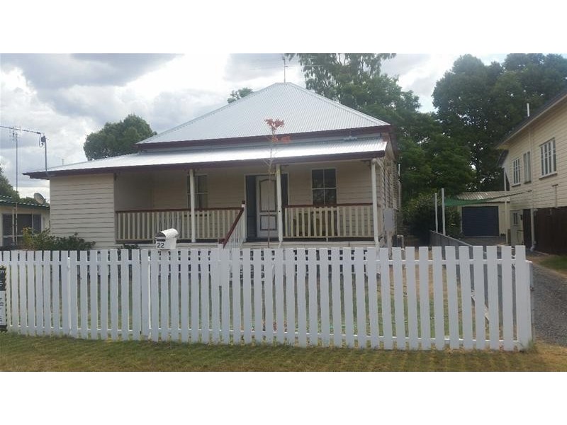 22 Claydon Street, Chinchilla QLD 4413