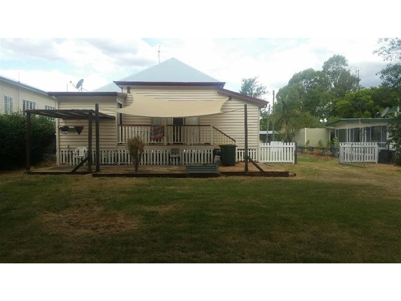 22 Claydon Street, Chinchilla QLD 4413