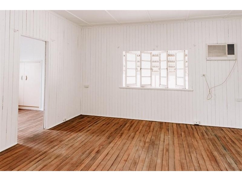 32 Helena Street, Chinchilla QLD 4413