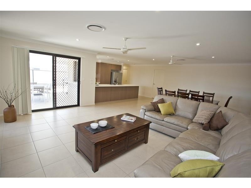 75 Windmill Road, Chinchilla QLD 4413