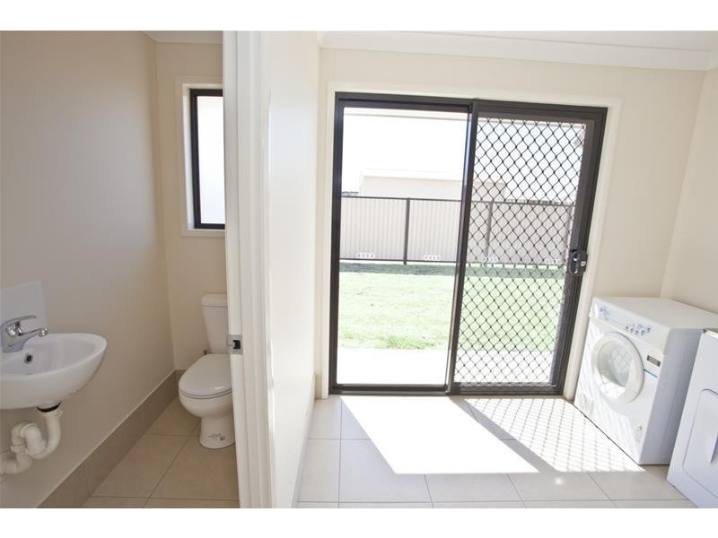 75 Windmill Road, Chinchilla QLD 4413