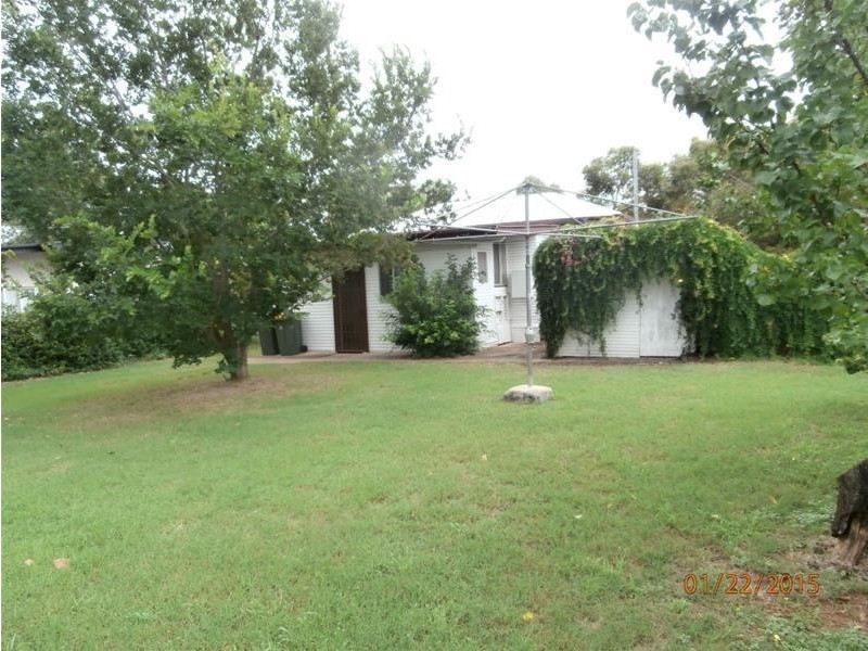 28 Barber Street, Chinchilla QLD 4413