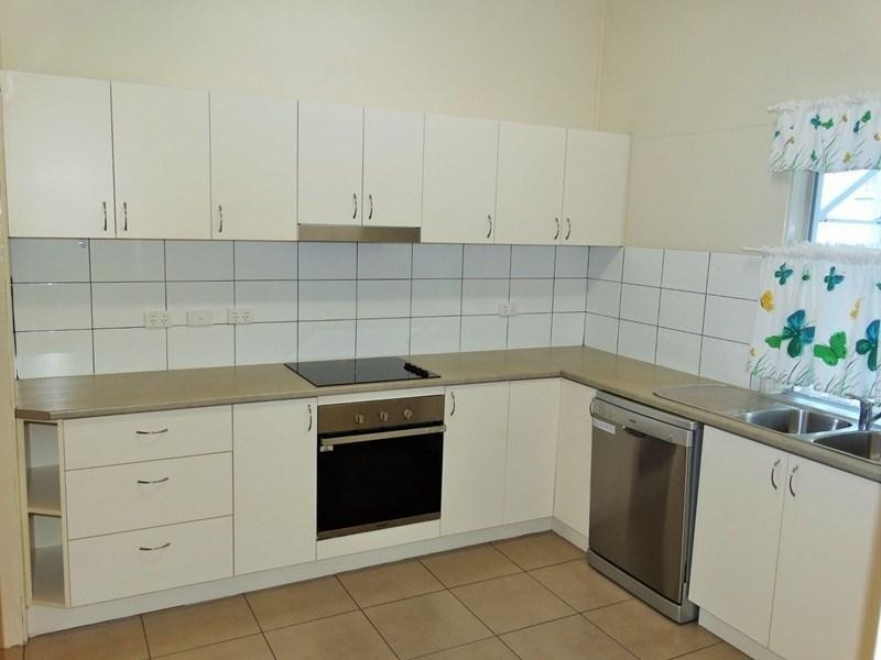 9 First Avenue, Chinchilla QLD 4413