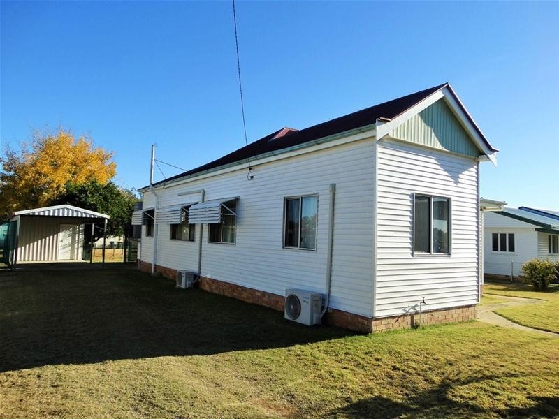 9 First Avenue, Chinchilla QLD 4413