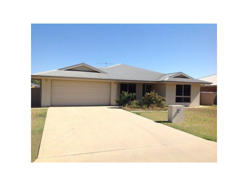 48  Sommerfeld Street, Chinchilla QLD 4413