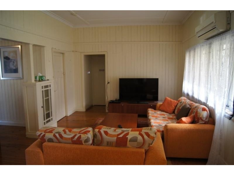 7 First Avenue, Chinchilla QLD 4413