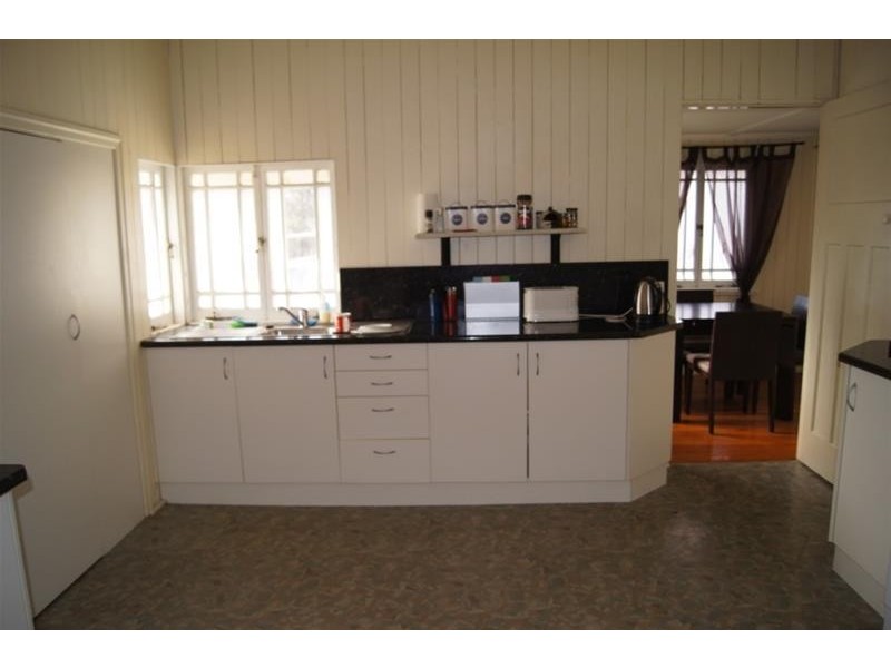 7 First Avenue, Chinchilla QLD 4413