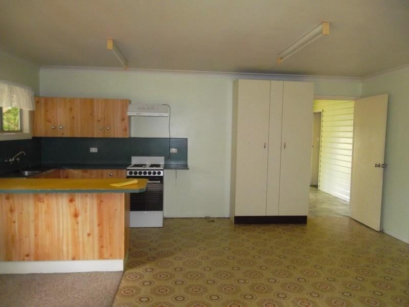 12 Warren Street, Chinchilla QLD 4413