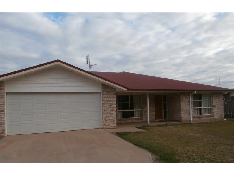 124 Zeller Street, Chinchilla QLD 4413