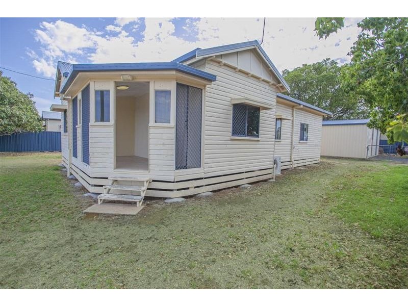 10 Park Street, Chinchilla QLD 4413