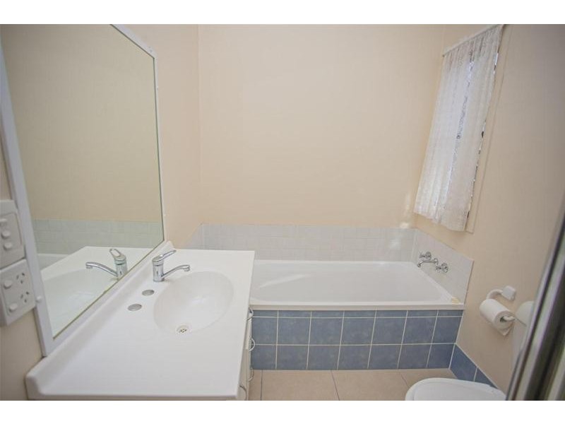 10 Park Street, Chinchilla QLD 4413