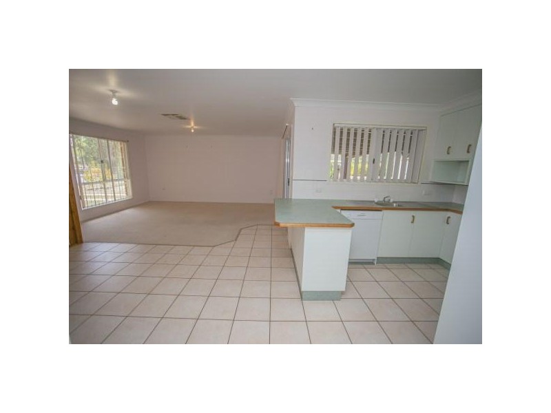 28 Nowland Street, Chinchilla QLD 4413