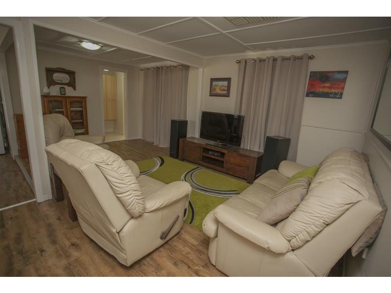 9 Fraser Street, Chinchilla QLD 4413