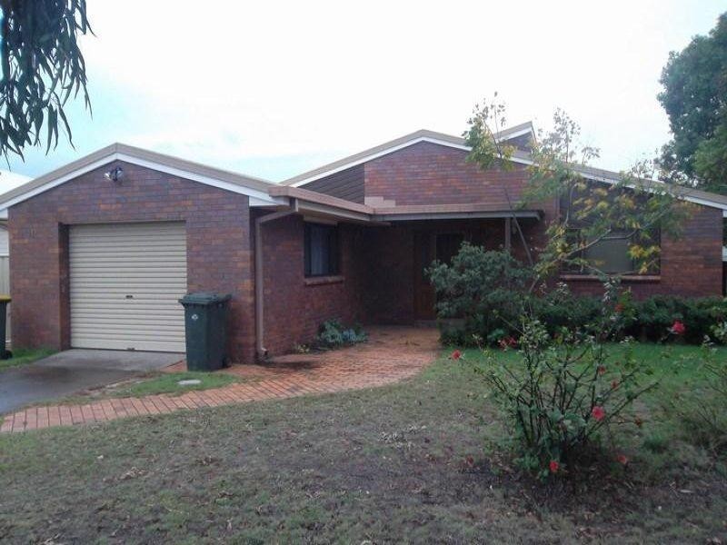 61 Hypatia Street, Chinchilla QLD 4413