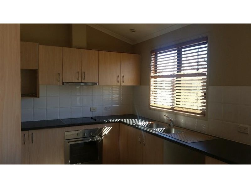 1/48 Windmill Road, Chinchilla QLD 4413