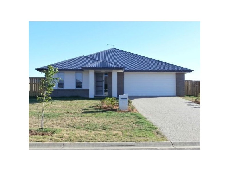 3 Hughes Avenue, Chinchilla QLD 4413