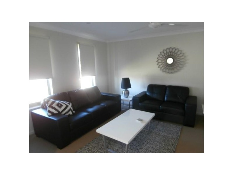 3 Hughes Avenue, Chinchilla QLD 4413