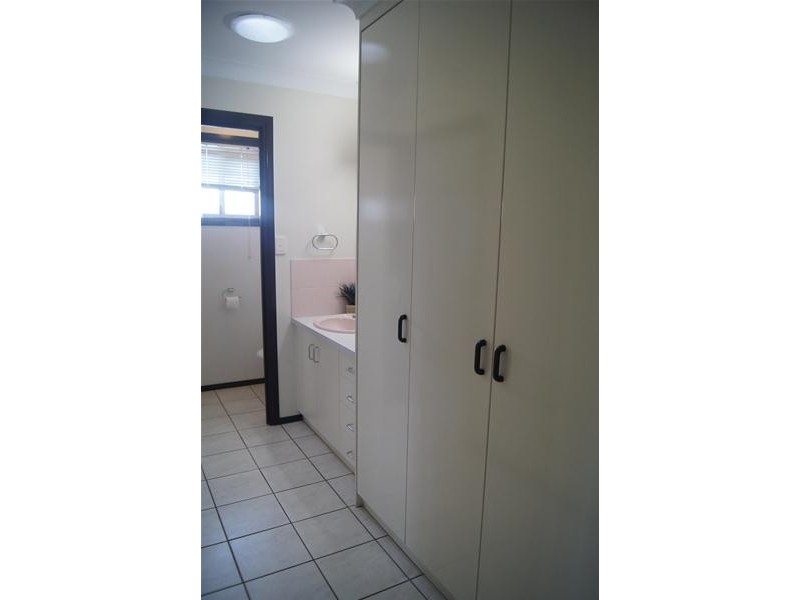 105 Oak Street, Chinchilla QLD 4413