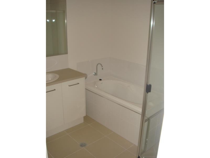 2/12 Ellem Drive, Chinchilla QLD 4413