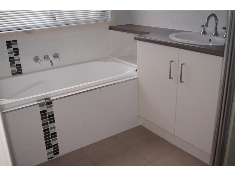 11 McKenzie Street, Chinchilla QLD 4413