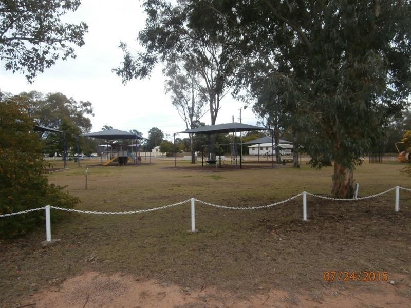 8 Helena Street, Chinchilla QLD 4413