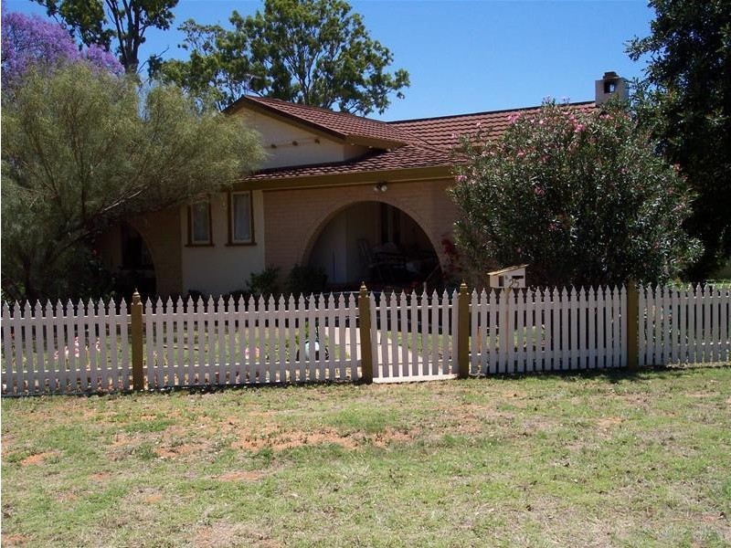 25 Glasson Street, Chinchilla QLD 4413