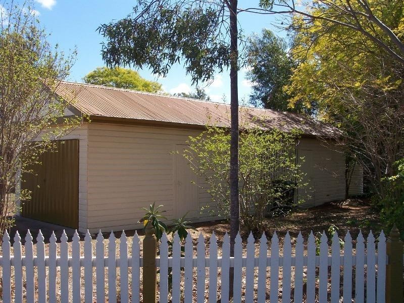 25 Glasson Street, Chinchilla QLD 4413