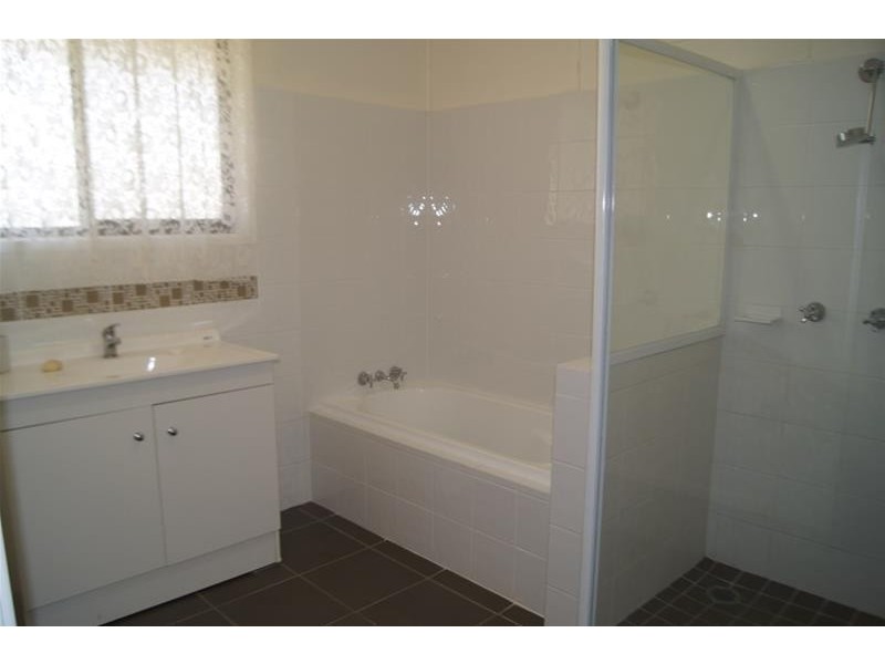 25 Price Street, Chinchilla QLD 4413