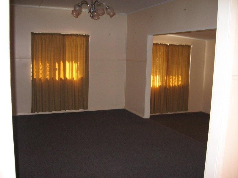 16 Barber Street, Chinchilla QLD 4413