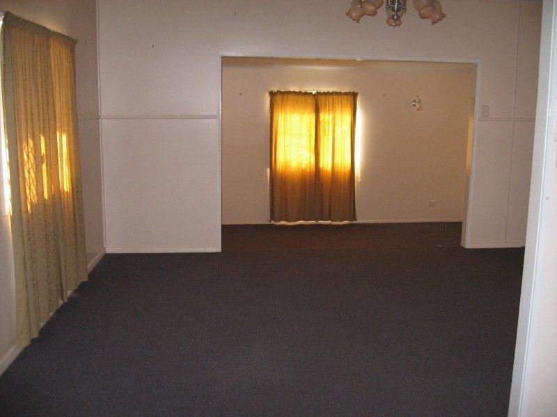 16 Barber Street, Chinchilla QLD 4413