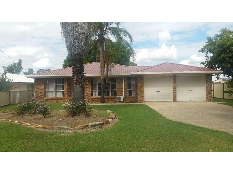 74 Zeller Street, Chinchilla QLD 4413
