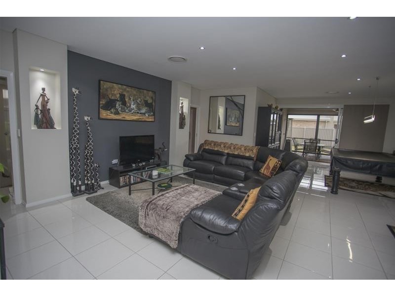 23 Sommerfeld Crescent, Chinchilla QLD 4413