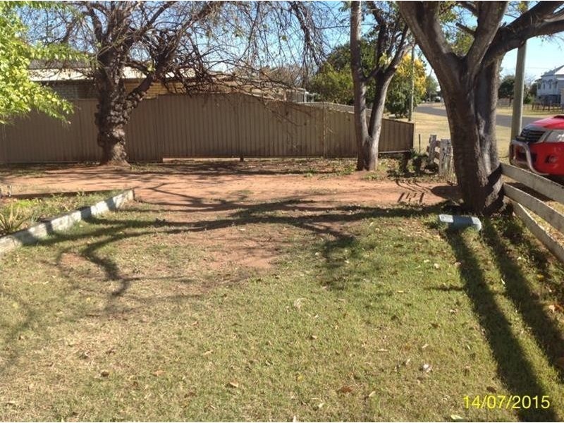 2/8 Church Street, Chinchilla QLD 4413