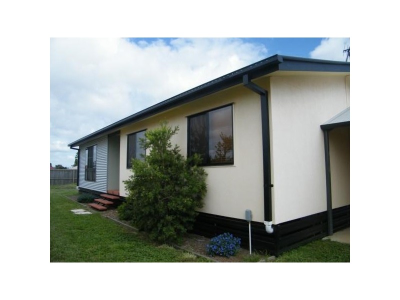 2/48 Windmill Road, Chinchilla QLD 4413