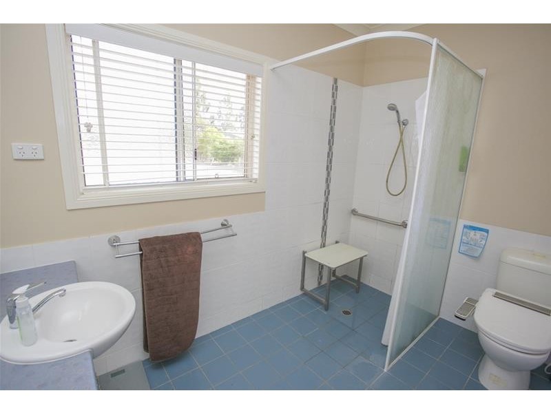 68 Ainsworth Street, Chinchilla QLD 4413