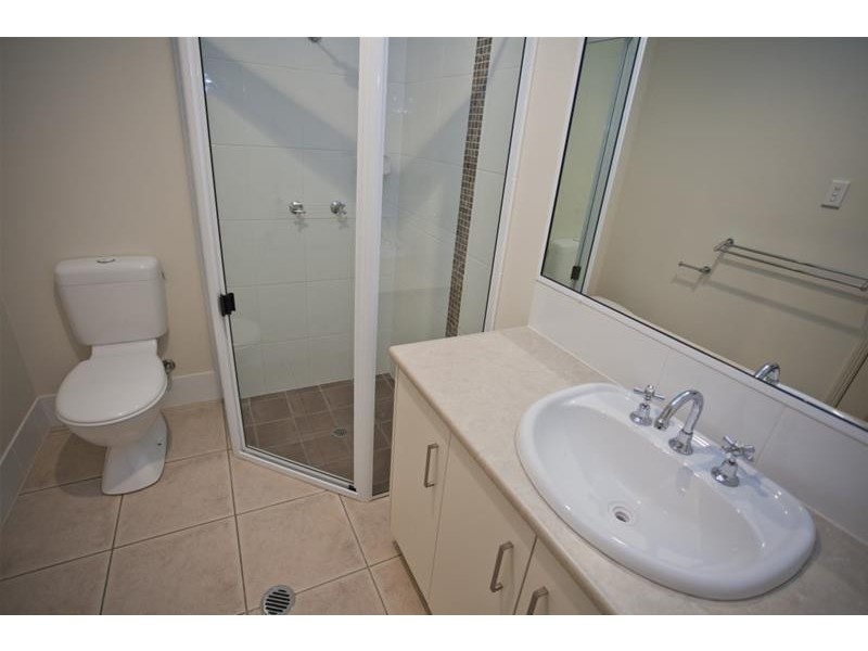 2/27 Mann Street, Chinchilla QLD 4413