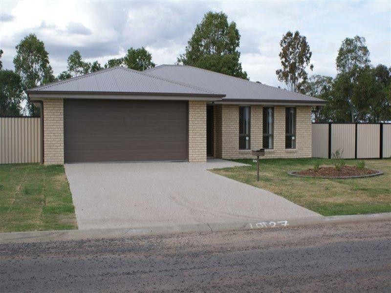 27 Campbell Street, Chinchilla QLD 4413